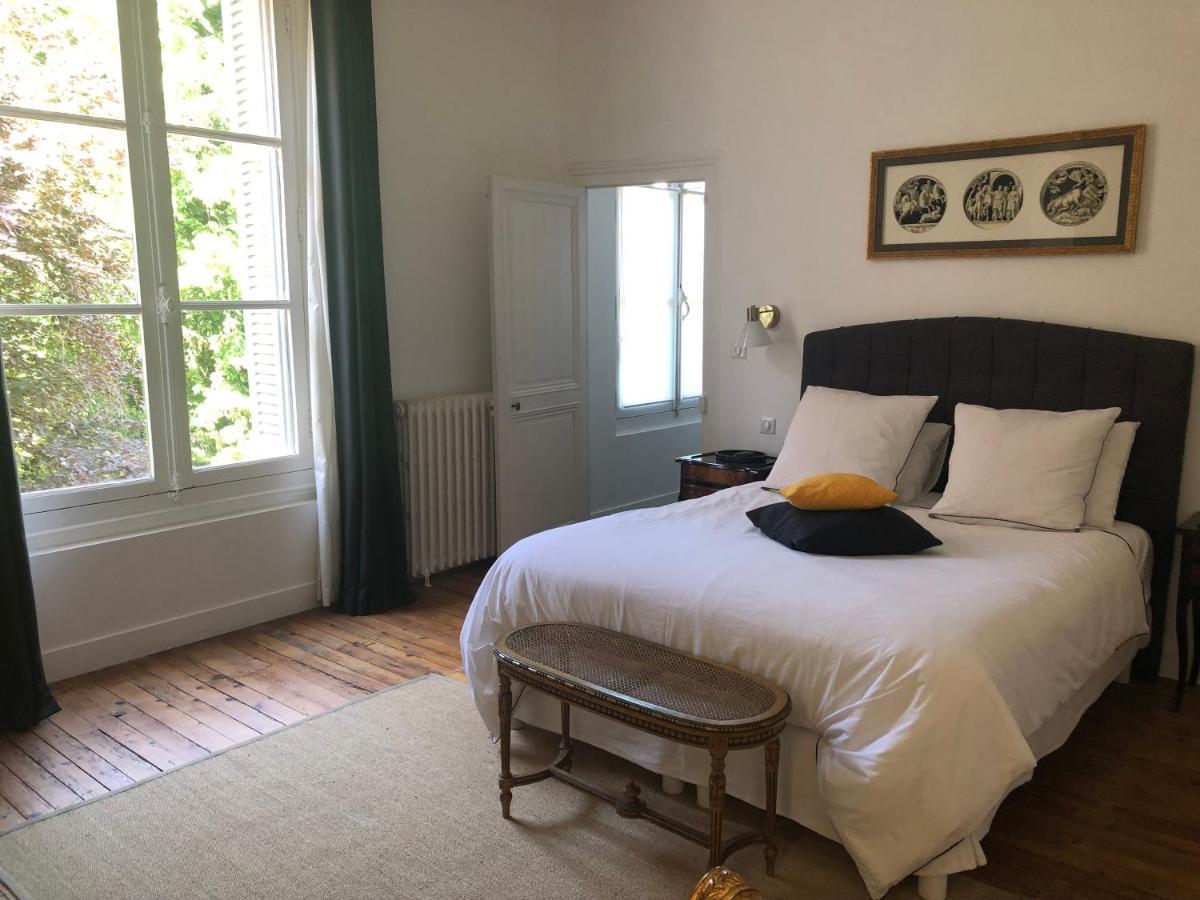 La Grande Carree Bed & Breakfast Saint-Cyr-sur-Loire Bilik gambar