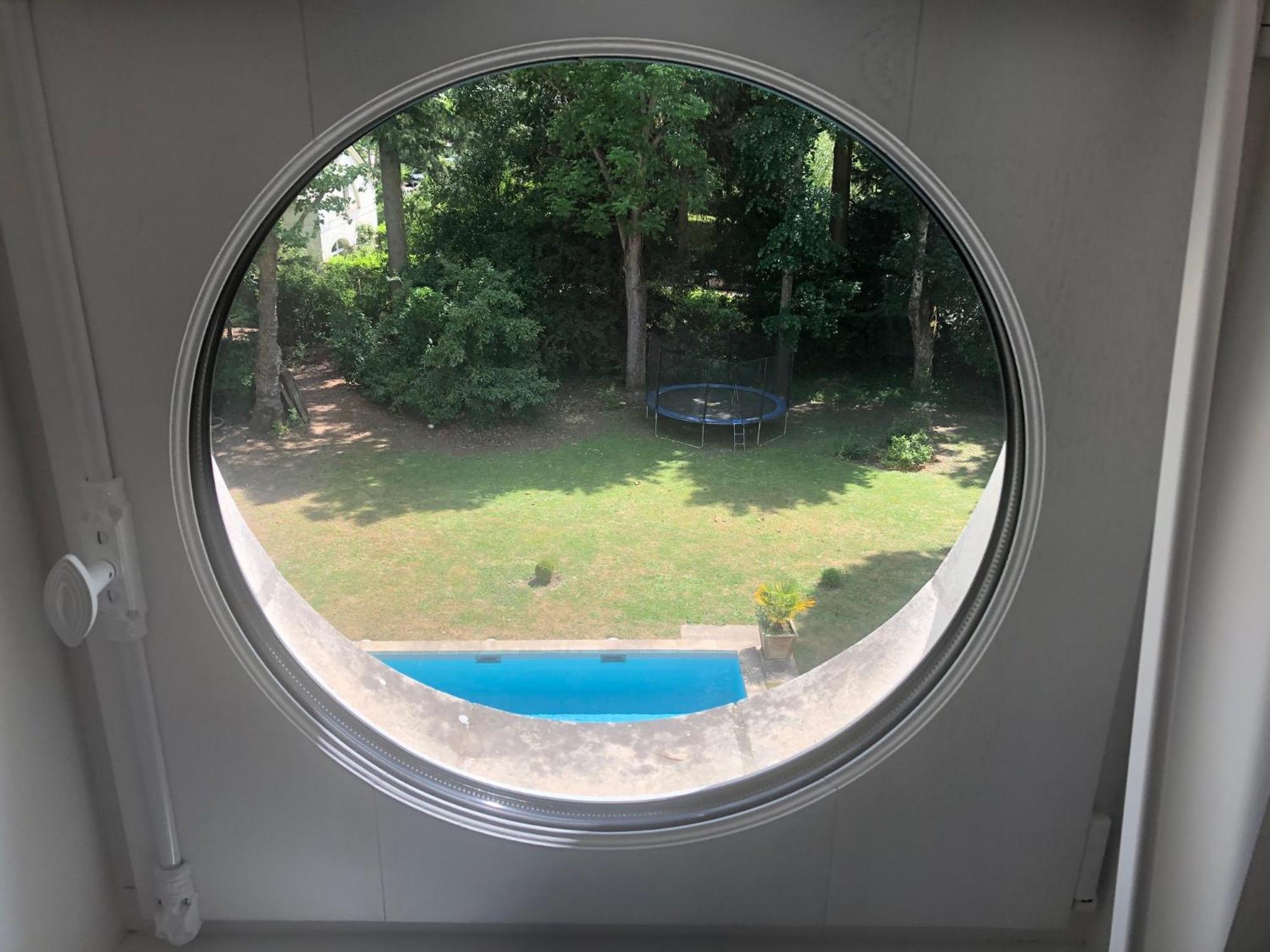 La Grande Carree Bed & Breakfast Saint-Cyr-sur-Loire Bilik gambar