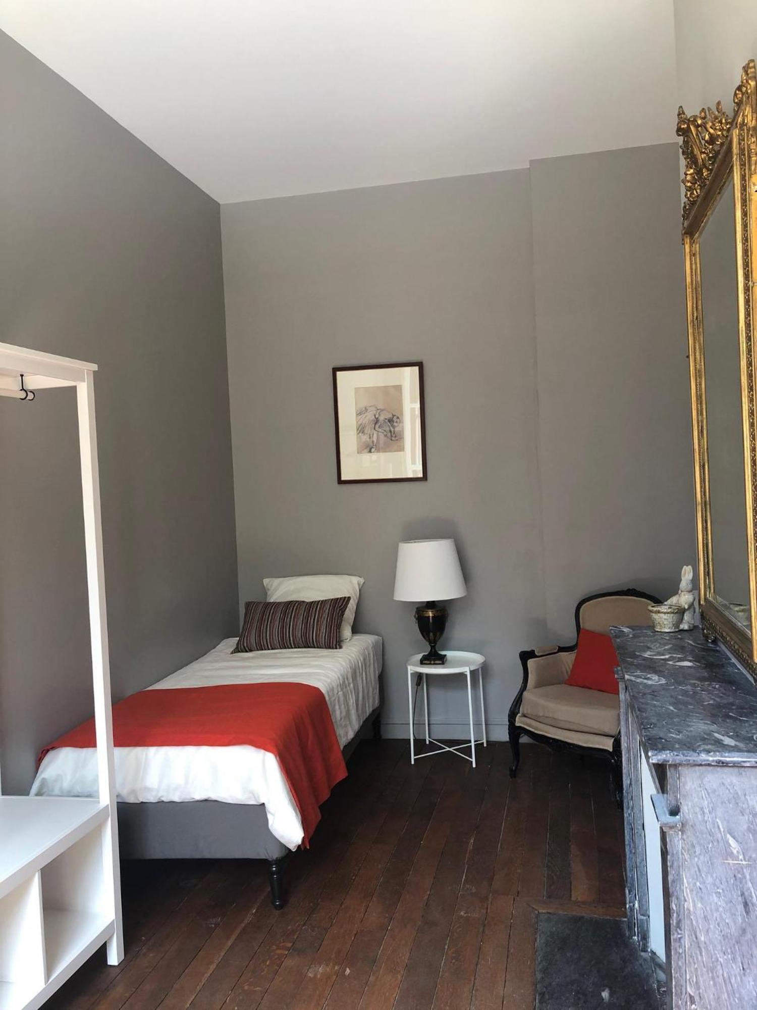 La Grande Carree Bed & Breakfast Saint-Cyr-sur-Loire Bilik gambar