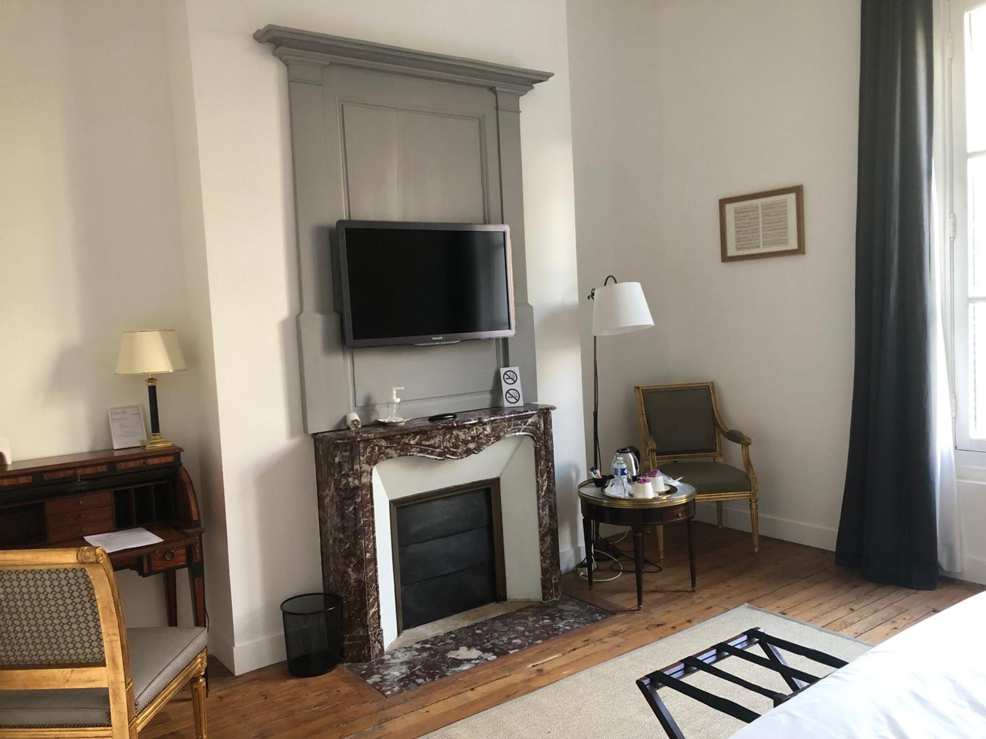 La Grande Carree Bed & Breakfast Saint-Cyr-sur-Loire Bilik gambar
